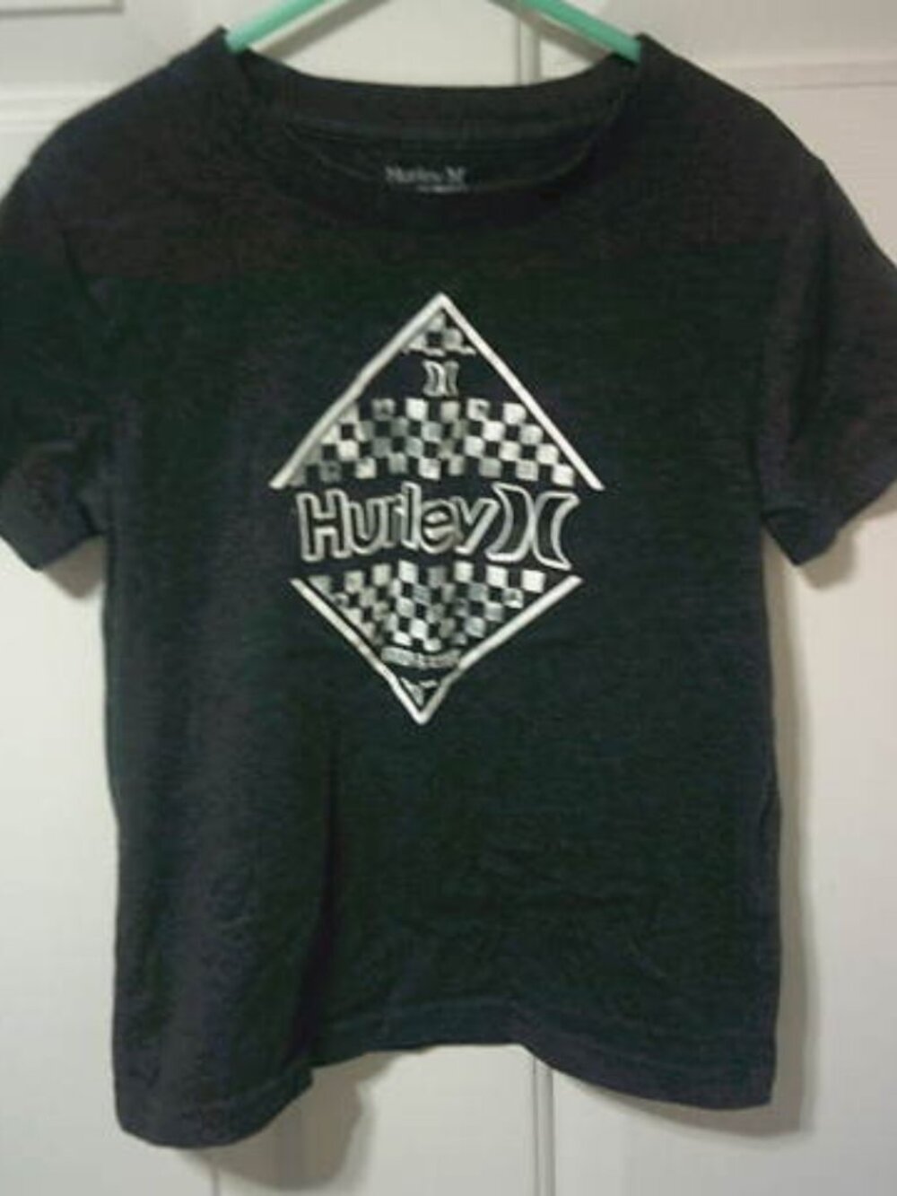 HURLEY BRAND BOYS SIZE 7 LG SS T-SHIRT TOP CHARCOAL GRAY HURLEY EMBLEM DESIGN 👦